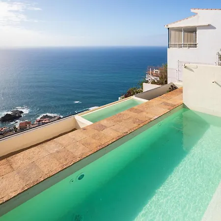 Live Ocean View شاليه